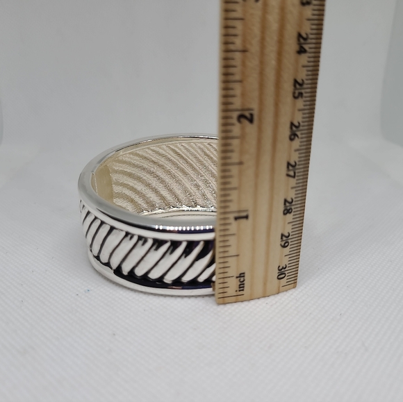 Premier Design Hinged Bracelet 7” Chunky Statement Bangle Silver Tone - Picture 9 of 9